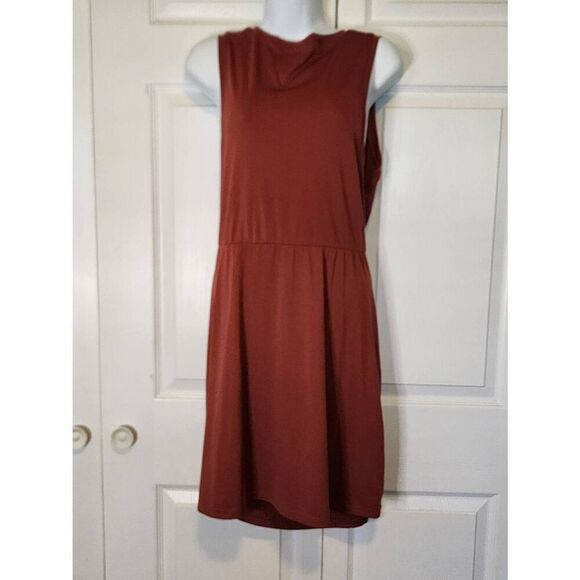 Brown Dress - Picture 3 of 7